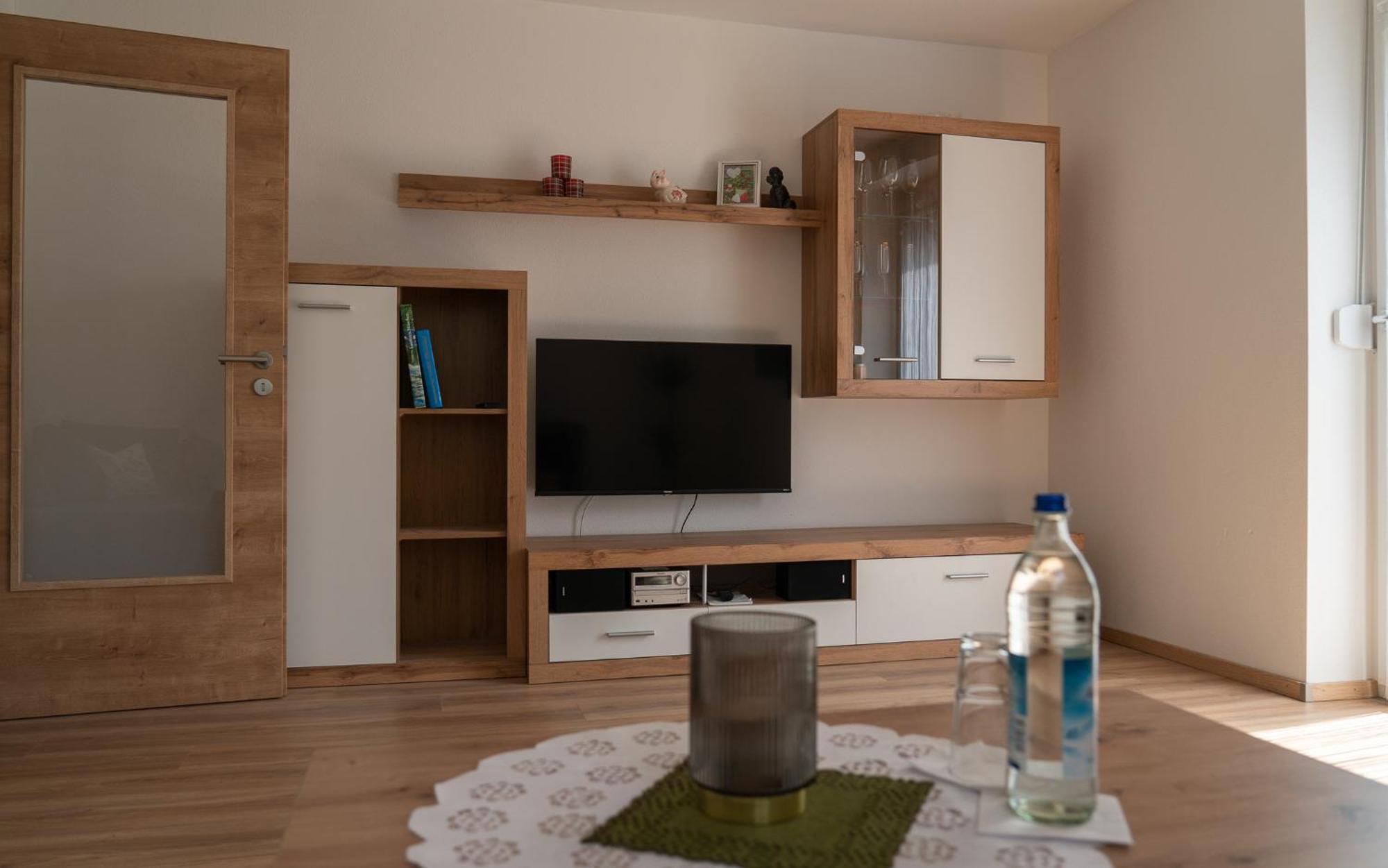 Ferienwohnung Mit Salzachblick Laufen Exteriör bild