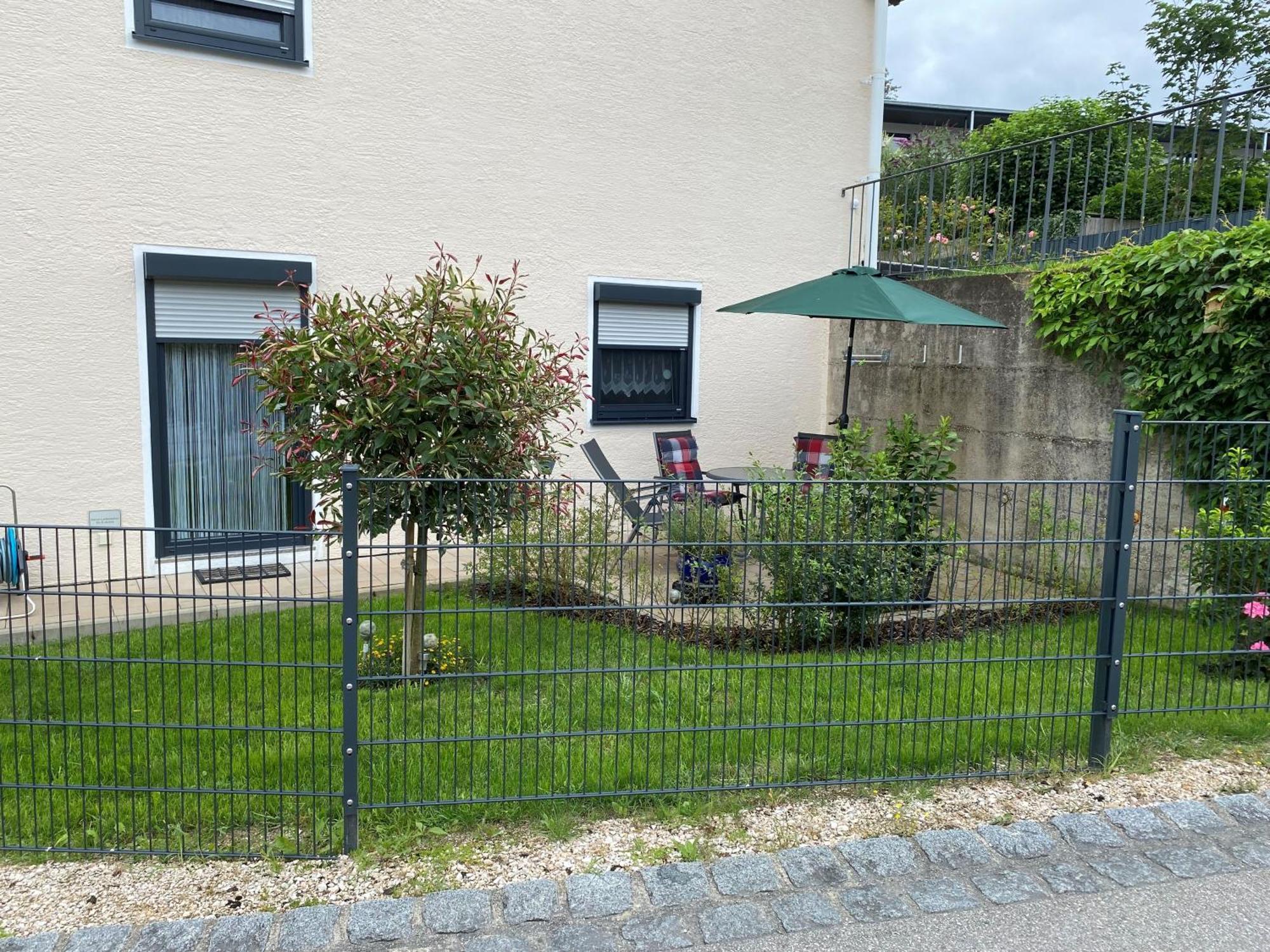 Ferienwohnung Mit Salzachblick Laufen Exteriör bild